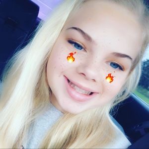 Meet your Posher, Natalie